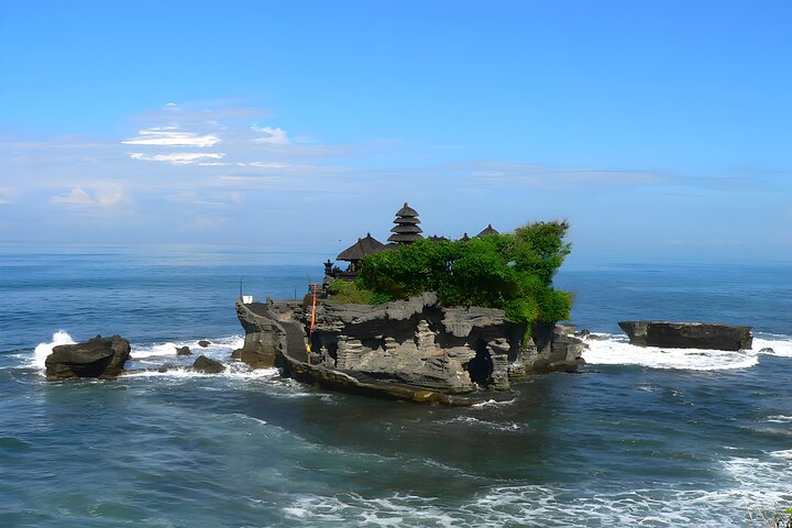 Tanah Lot Temple and Uluwatu Sunset Tour