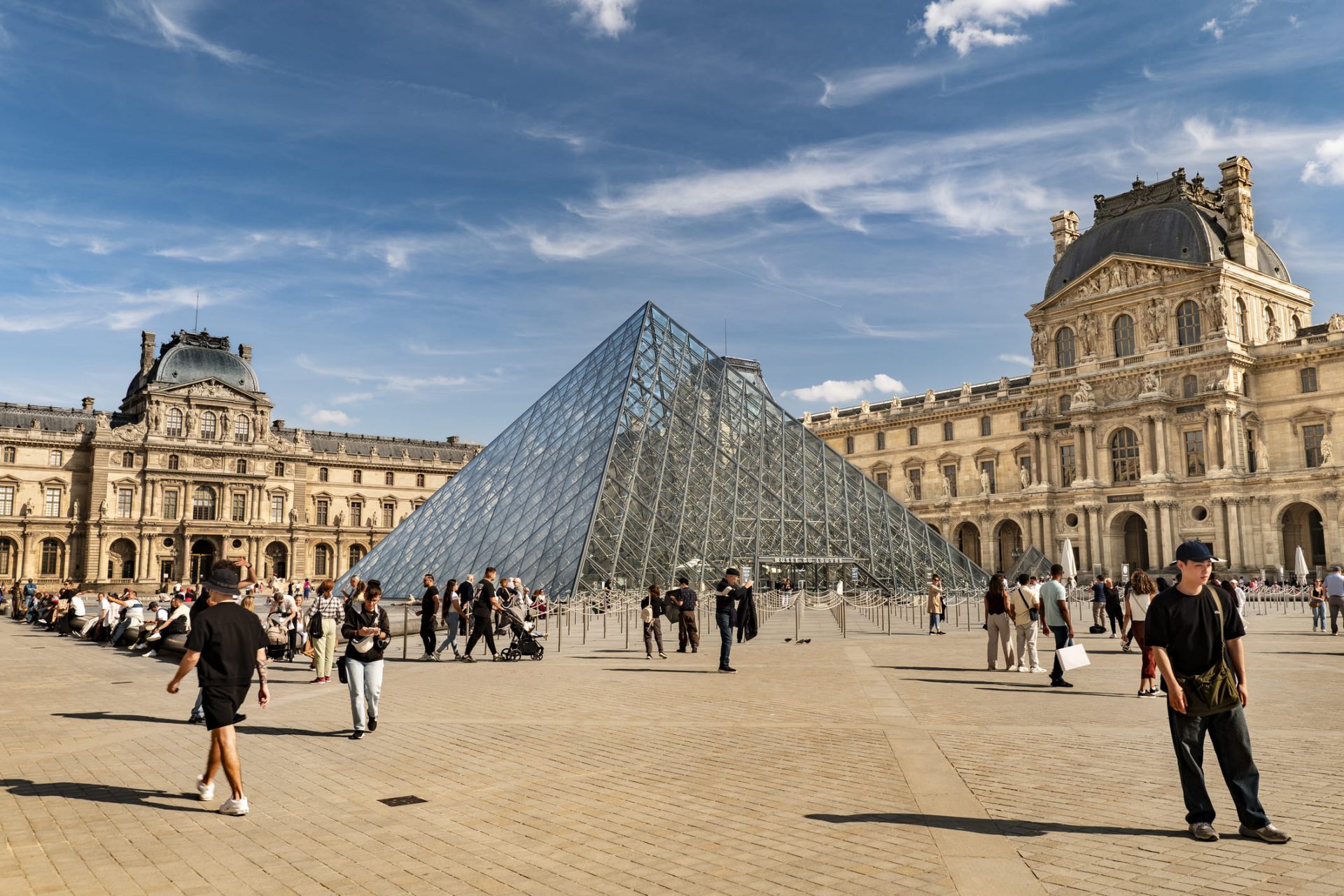 Europe Christmas & New Year Tour – Paris, Switzerland & Italy, 10 Nights / 11 Days