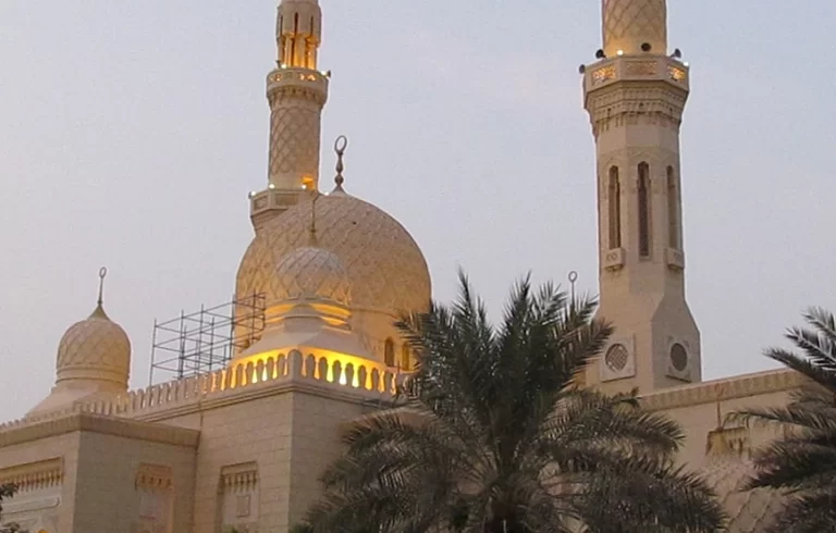 Evening view of Jumeirah Mosque in Dubai