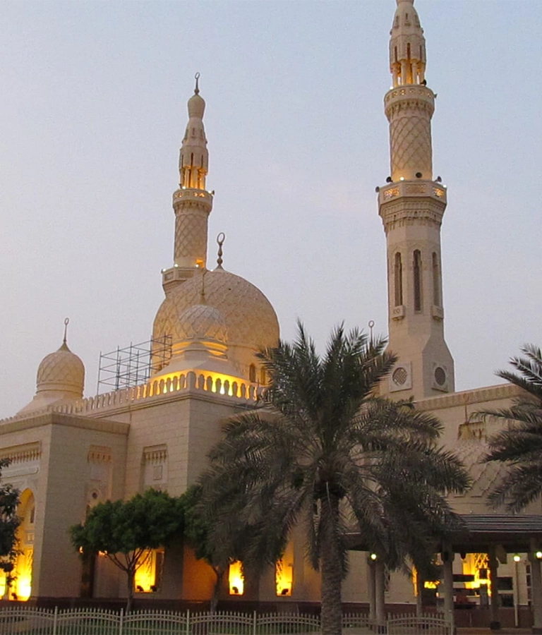 Evening view of Jumeirah Mosque in Dubai