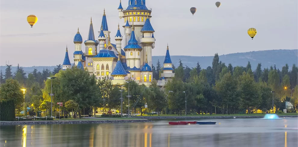 Enjoy the unique experiences of the Disneyland Paris Resort, only 35 min from Paris